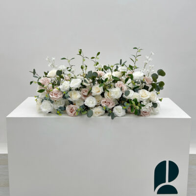 Top Table Etta